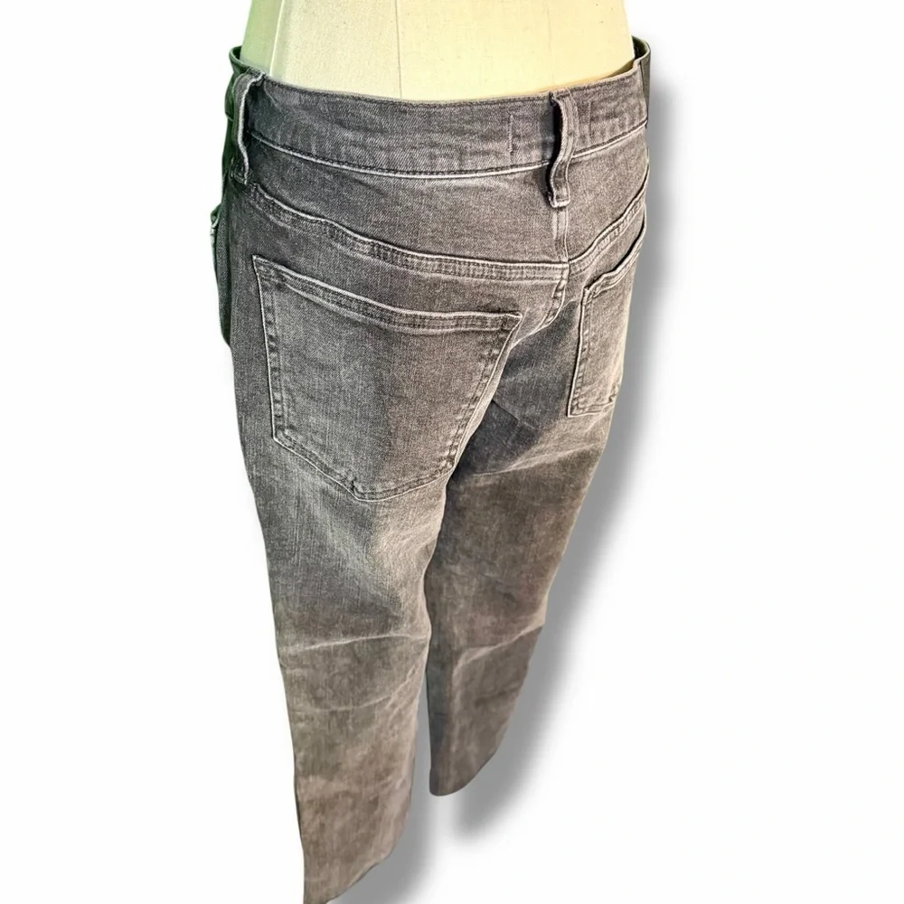 Madewell ‘Petite Mid-Rise Stovepipe Jeans in “Armand” Wash: Raw-Hem Edition 27P